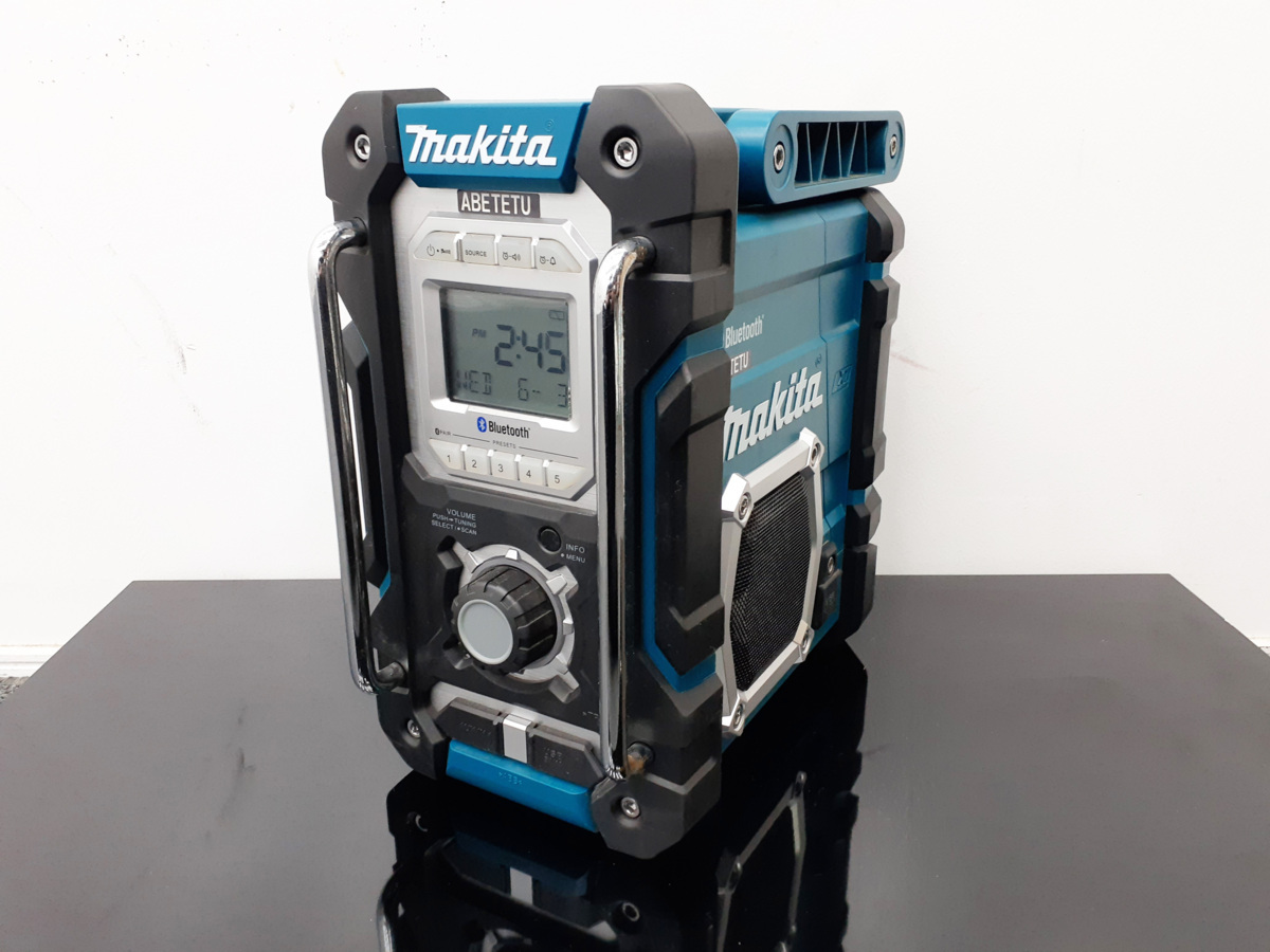 makita マキタ MR106 充電式ラジオ Bluetooth対応 - 家具・家電を売る 